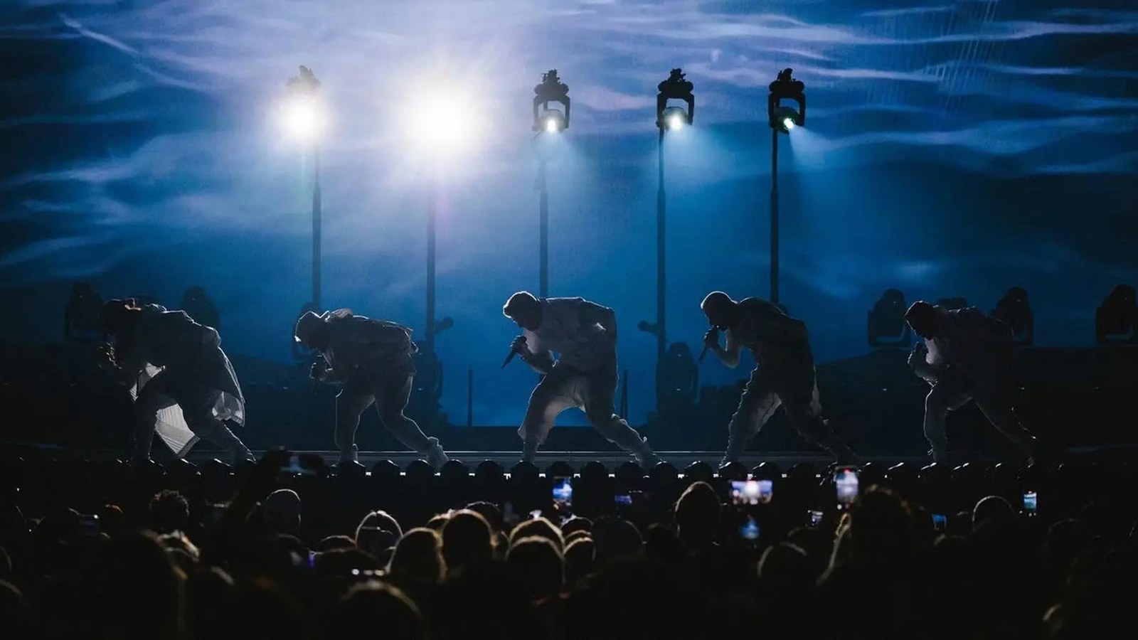 Backstreet Boys — Into the Millennium · Sphere